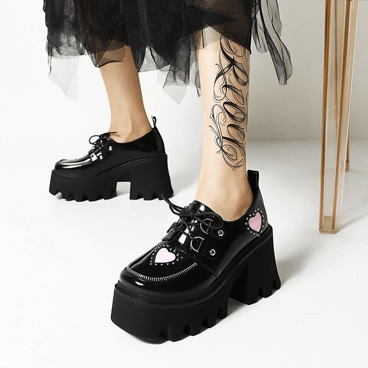 HEART PLATFORM BOOTS